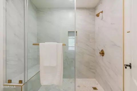 Bath - 530 Sonata Way #C, Simi Valley, CA 93065 photo 3 of 4