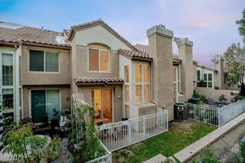 Exterior - 530 Sonata Way #C, Simi Valley, CA 93065 photo 3 of 10