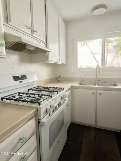 2511 E Harbor Blvd #1, Ventura, CA 93001