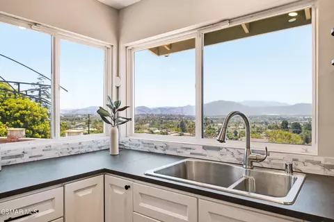 Kitchen - 315 N Loop Dr, Camarillo, CA 93010 photo 6 of 6