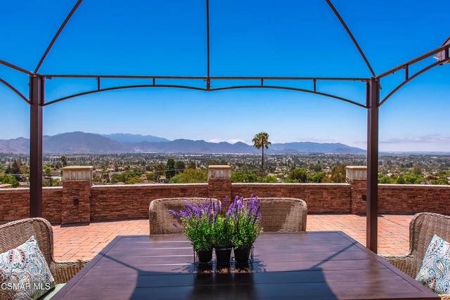 315 N Loop Dr, Camarillo, CA 93010