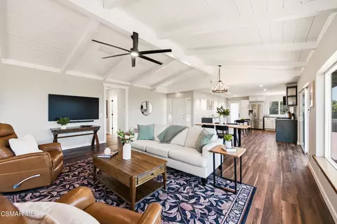 Living - 315 N Loop Dr, Camarillo, CA 93010 photo 2 of 4