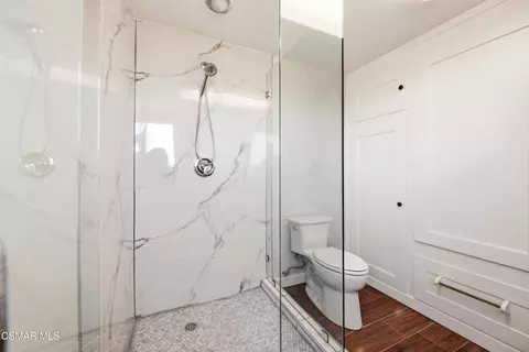 Bath - 315 N Loop Dr, Camarillo, CA 93010 photo 3 of 3