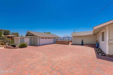 Exterior - 315 N Loop Dr, Camarillo, CA 93010 photo 2 of 8