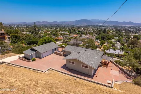 View/Area - 315 N Loop Dr, Camarillo, CA 93010 photo 2 of 5