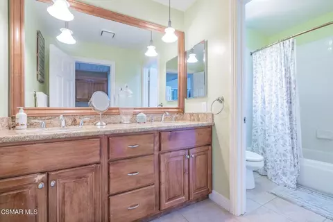 Bath - 776 Holbertson Ct, Simi Valley, CA 93065 photo 8 of 10