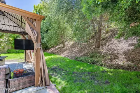 Exterior - 776 Holbertson Ct, Simi Valley, CA 93065 photo 8 of 10