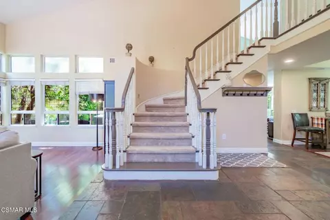 Entry Way - 776 Holbertson Ct, Simi Valley, CA 93065 photo 7 of 11