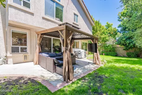 Exterior - 776 Holbertson Ct, Simi Valley, CA 93065 photo 7 of 10