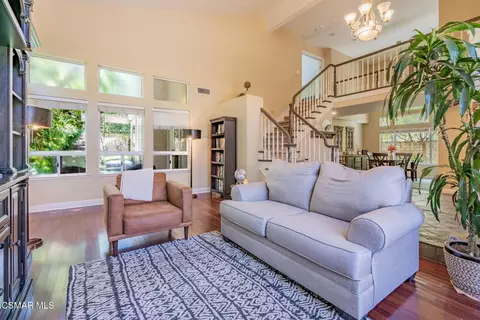 Living - 776 Holbertson Ct, Simi Valley, CA 93065 photo 3 of 6