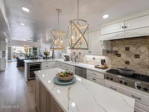 Kitchen - 2014 Peninsula Rd, Oxnard, CA 93035 photo 6 of 6