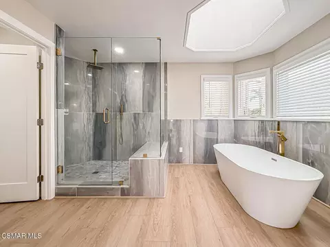 Bath - 2014 Peninsula Rd, Oxnard, CA 93035 photo 4 of 11