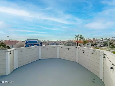 Exterior - 2014 Peninsula Rd, Oxnard, CA 93035 photo 10 of 21