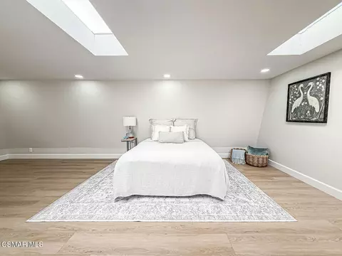 Bedroom - 2014 Peninsula Rd, Oxnard, CA 93035 photo 9 of 11