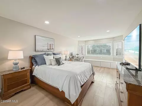 Bedroom - 2014 Peninsula Rd, Oxnard, CA 93035 photo 6 of 11