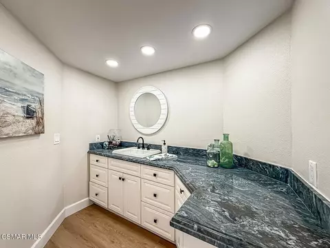 Bath - 2014 Peninsula Rd, Oxnard, CA 93035 photo 1 of 11