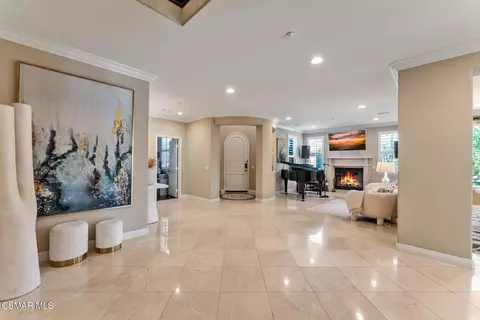 Entry Way - 3936 Eagle Flight Dr, Simi Valley, CA 93065 photo 1 of 3