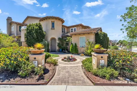 Exterior - 3936 Eagle Flight Dr, Simi Valley, CA 93065 photo 2 of 6