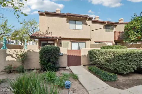 2476 Chandler Ave #4, Simi Valley, CA 93065