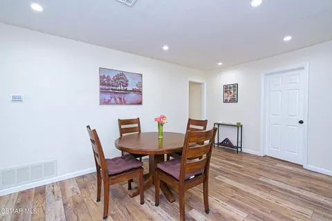 Dining - 3391 Rivermore St, Camarillo, CA 93010 photo 3 of 5