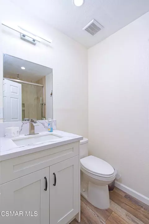 Bath - 3391 Rivermore St, Camarillo, CA 93010 photo 2 of 5