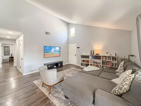 Living - 2041 Covington Ave, Simi Valley, CA 93065 photo 3 of 3