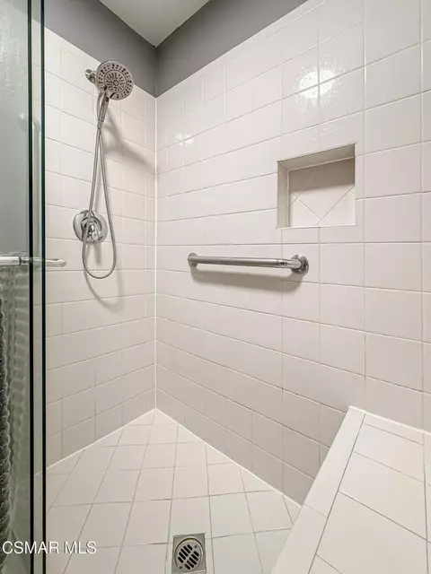 Bath - 2041 Covington Ave, Simi Valley, CA 93065 photo 6 of 6