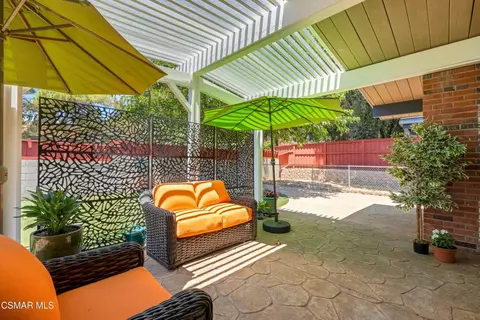 Exterior - 1509 Campbell Ave, Thousand Oaks, CA 91360 photo 7 of 19
