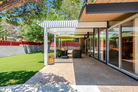 Exterior - 1509 Campbell Ave, Thousand Oaks, CA 91360 photo 9 of 19