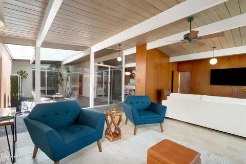 Living - 1509 Campbell Ave, Thousand Oaks, CA 91360 photo 3 of 6
