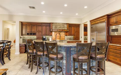 Kitchen - 3261 Indian Creek Pl, Simi Valley, CA 93063 photo 9 of 10
