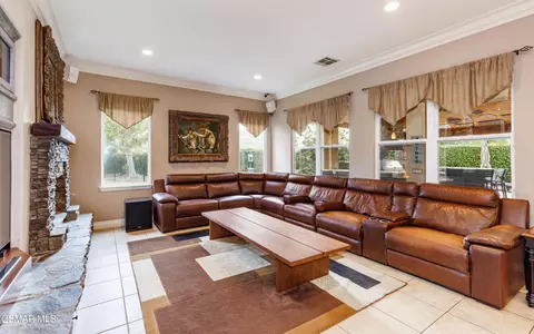 Living - 3261 Indian Creek Pl, Simi Valley, CA 93063 photo 1 of 3