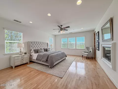 Bedroom - 3401 Deep Waters Ct, Simi Valley, CA 93065 photo 3 of 9