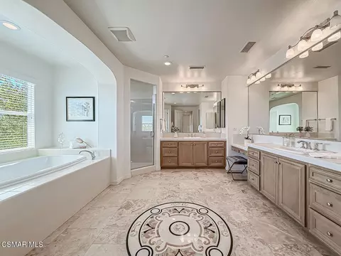 Bath - 3401 Deep Waters Ct, Simi Valley, CA 93065 photo 3 of 9