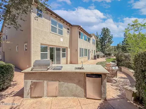 Exterior - 3401 Deep Waters Ct, Simi Valley, CA 93065 photo 11 of 15