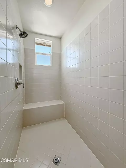 Bath - 3401 Deep Waters Ct, Simi Valley, CA 93065 photo 6 of 9