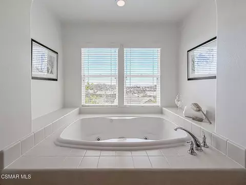 Bath - 3401 Deep Waters Ct, Simi Valley, CA 93065 photo 5 of 9