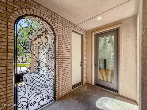Entry Way - 3401 Deep Waters Ct, Simi Valley, CA 93065 photo 2 of 8