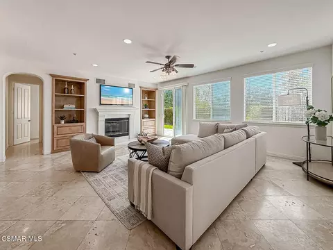 Living - 3401 Deep Waters Ct, Simi Valley, CA 93065 photo 4 of 5