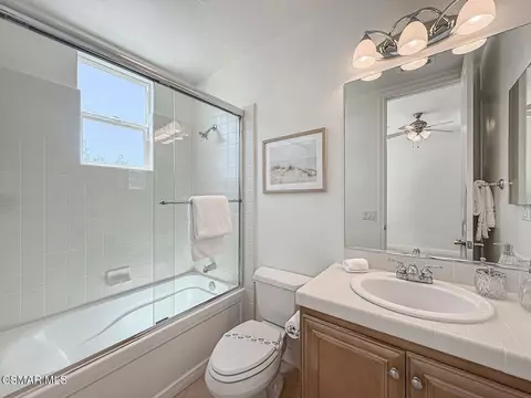 Bath - 3401 Deep Waters Ct, Simi Valley, CA 93065 photo 2 of 9