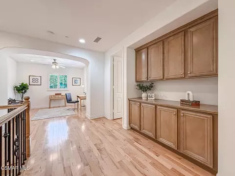 Entry Way - 3401 Deep Waters Ct, Simi Valley, CA 93065 photo 7 of 8