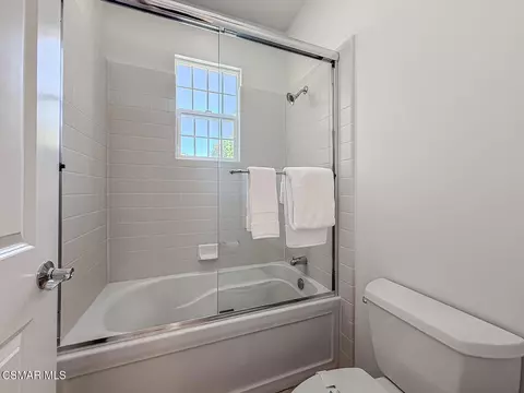 Bath - 3401 Deep Waters Ct, Simi Valley, CA 93065 photo 9 of 9