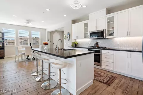 Kitchen - 2400 Conroy Ave, Camarillo, CA 93012 photo 2 of 2