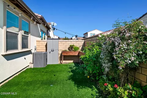 Exterior - 2400 Conroy Ave, Camarillo, CA 93012 photo 5 of 10