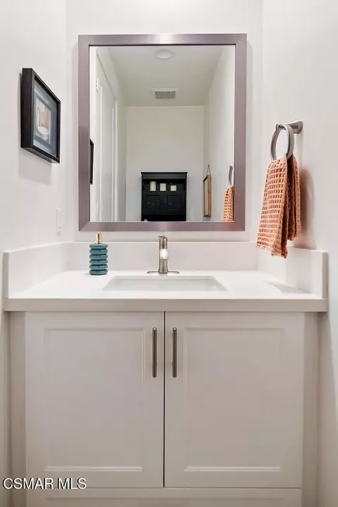 Bath - 2400 Conroy Ave, Camarillo, CA 93012 photo 3 of 3