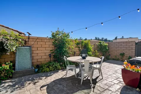 Exterior - 2400 Conroy Ave, Camarillo, CA 93012 photo 4 of 10