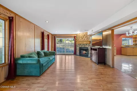 Living - 2183 E Chesterton St, Simi Valley, CA 93065 photo 5 of 6
