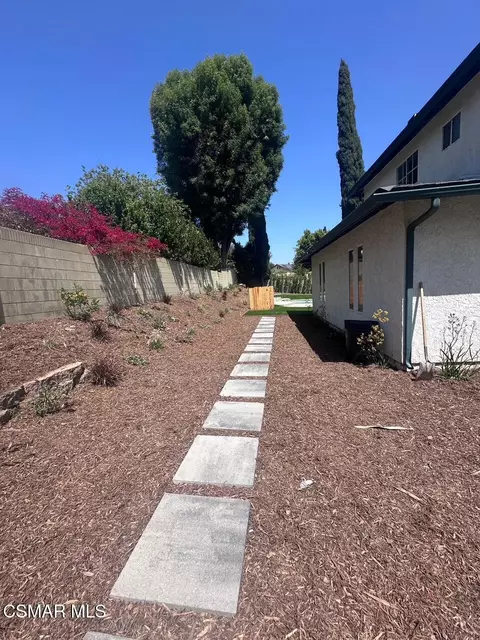 Exterior - 2183 E Chesterton St, Simi Valley, CA 93065 photo 6 of 7