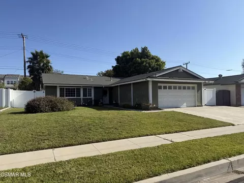 246 Hermes St, Simi Valley, CA 93065