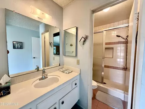 Bath - 2392 Alscot Ave, Simi Valley, CA 93063 photo 2 of 2